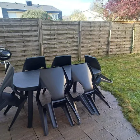 Holiday home Maison 5 Avec Jardins Proche Nantes Carquefou